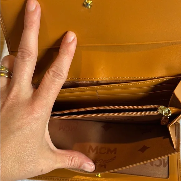 MCM limited edition Brown and Green Logo Wallet - Picture 7 of 16